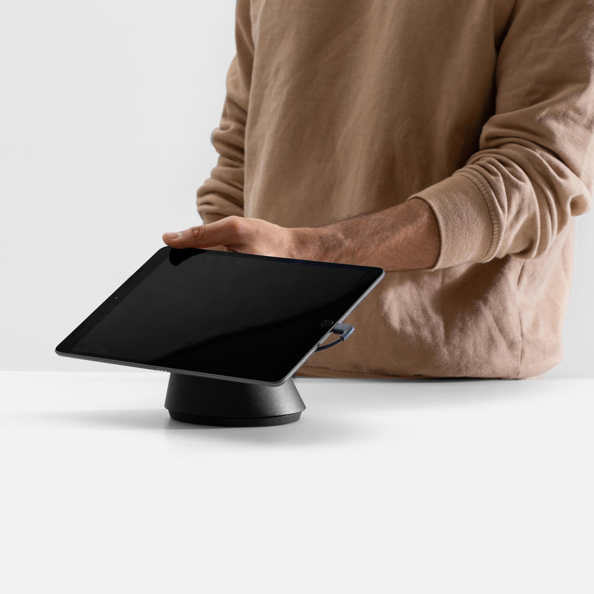 Bouncepad Click Tablet Desk Mount Black rotation feature