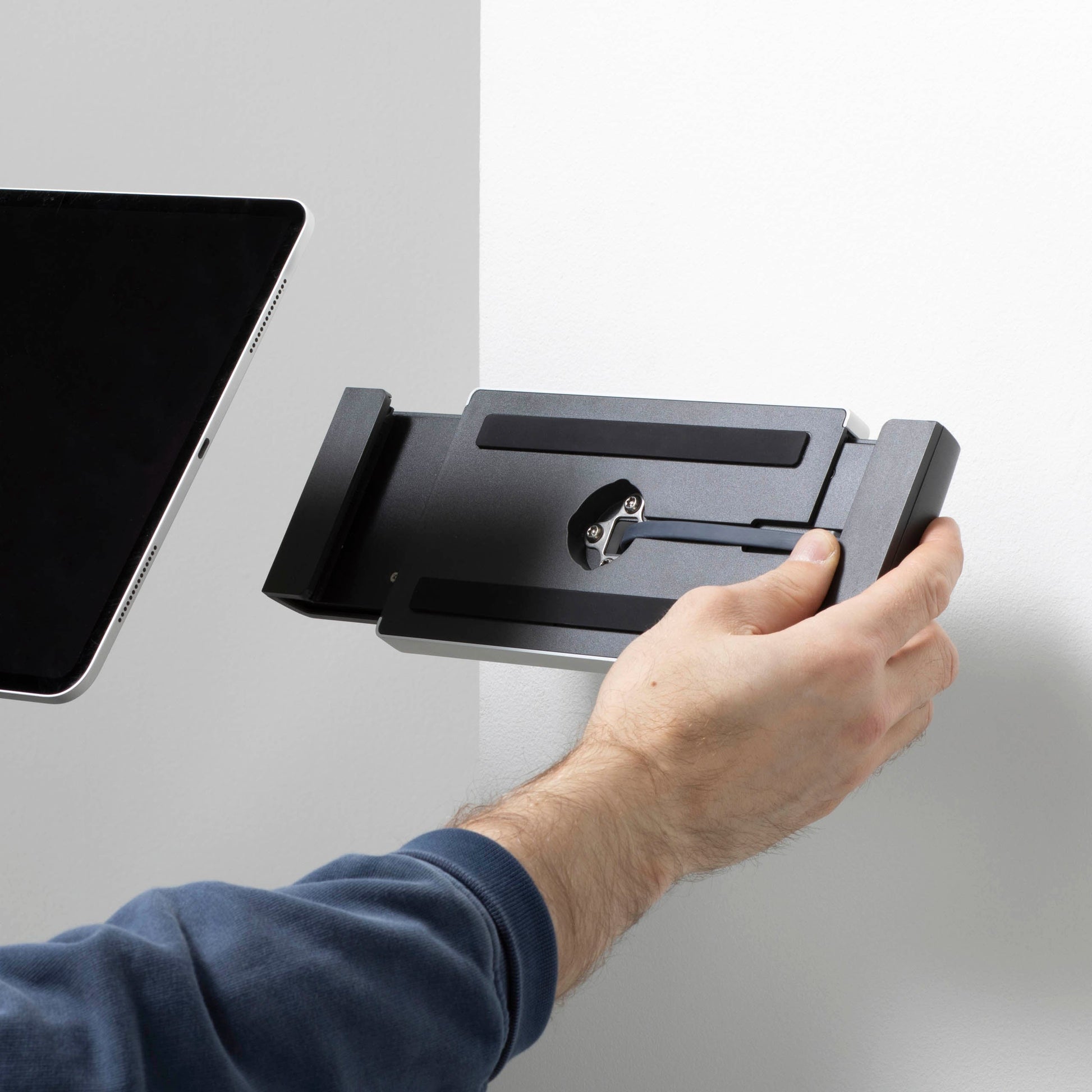 Bouncepad Clip Branch Tablet Wall Mount in white