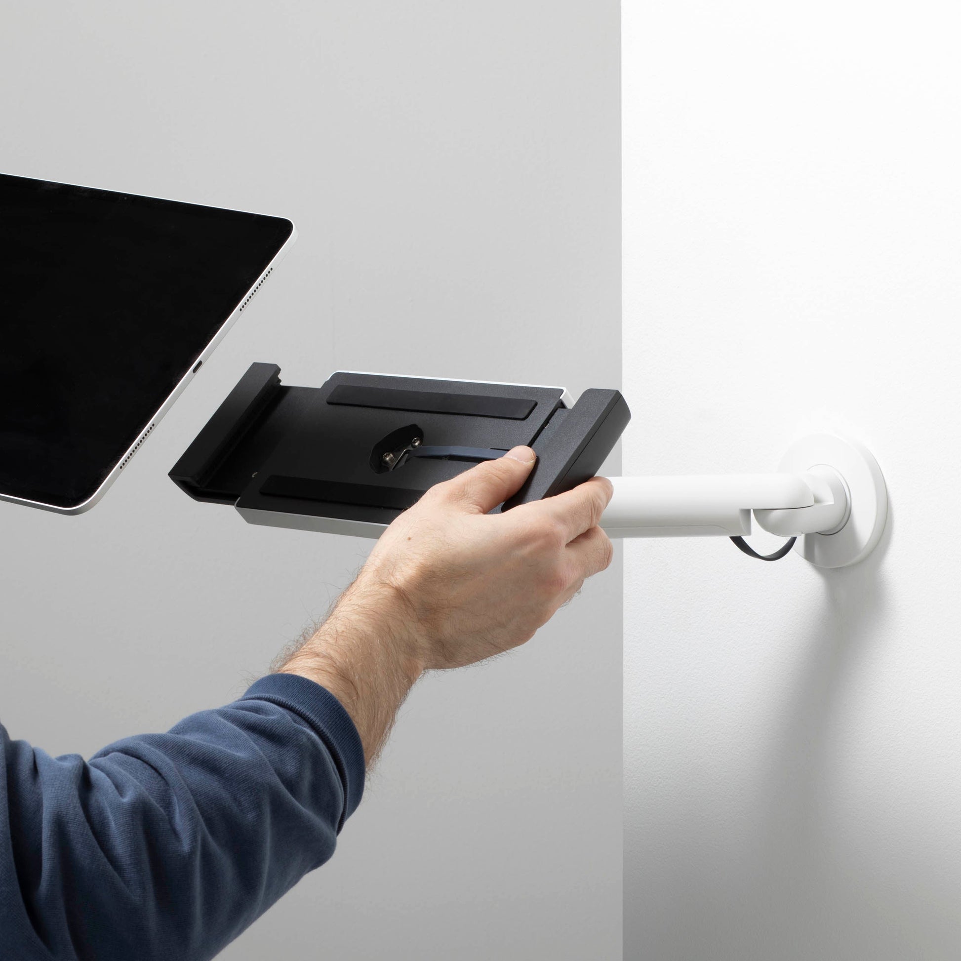 Bouncepad Clip Reach Tablet Wall Mount in white