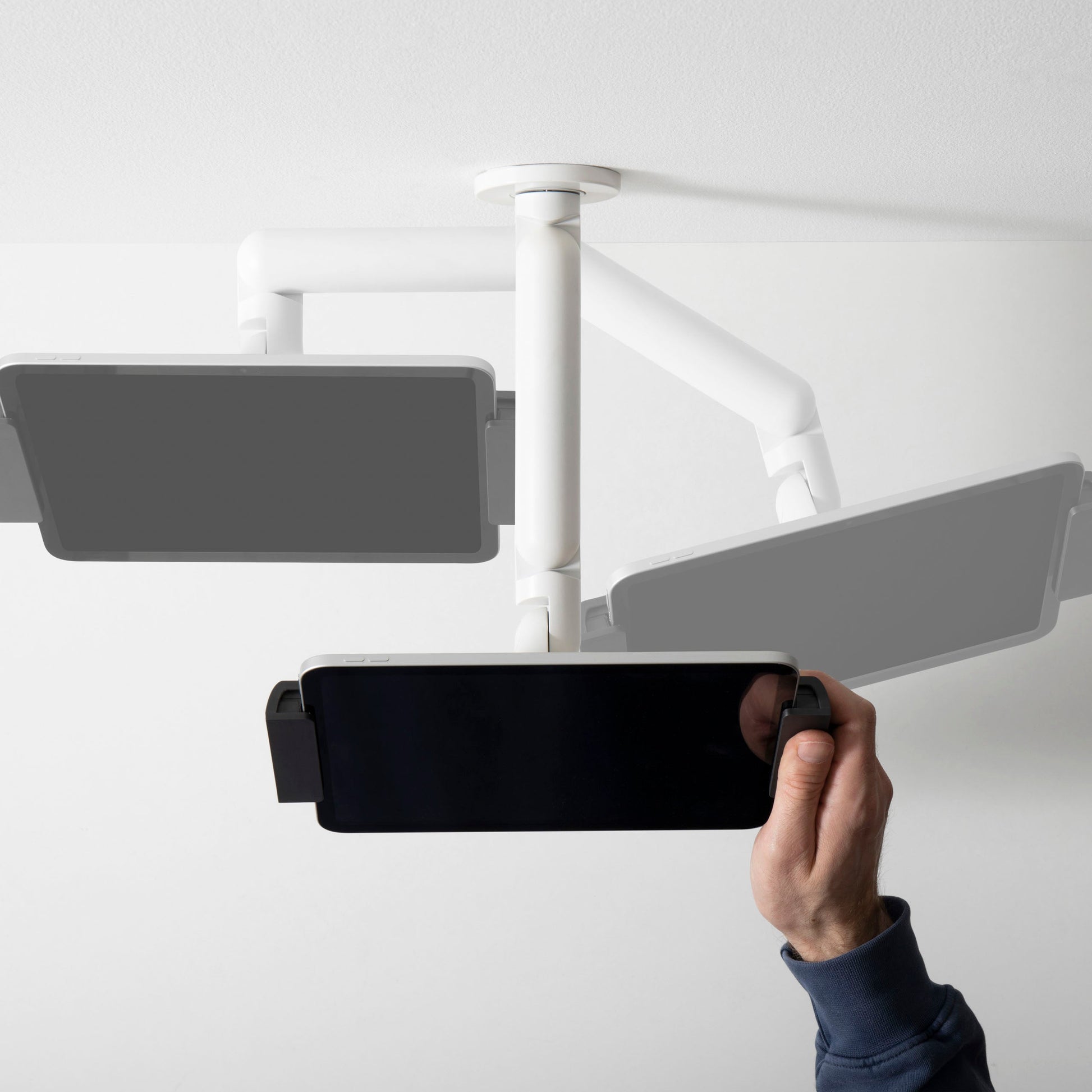Bouncepad Clip Reach Tablet Wall Mount in white