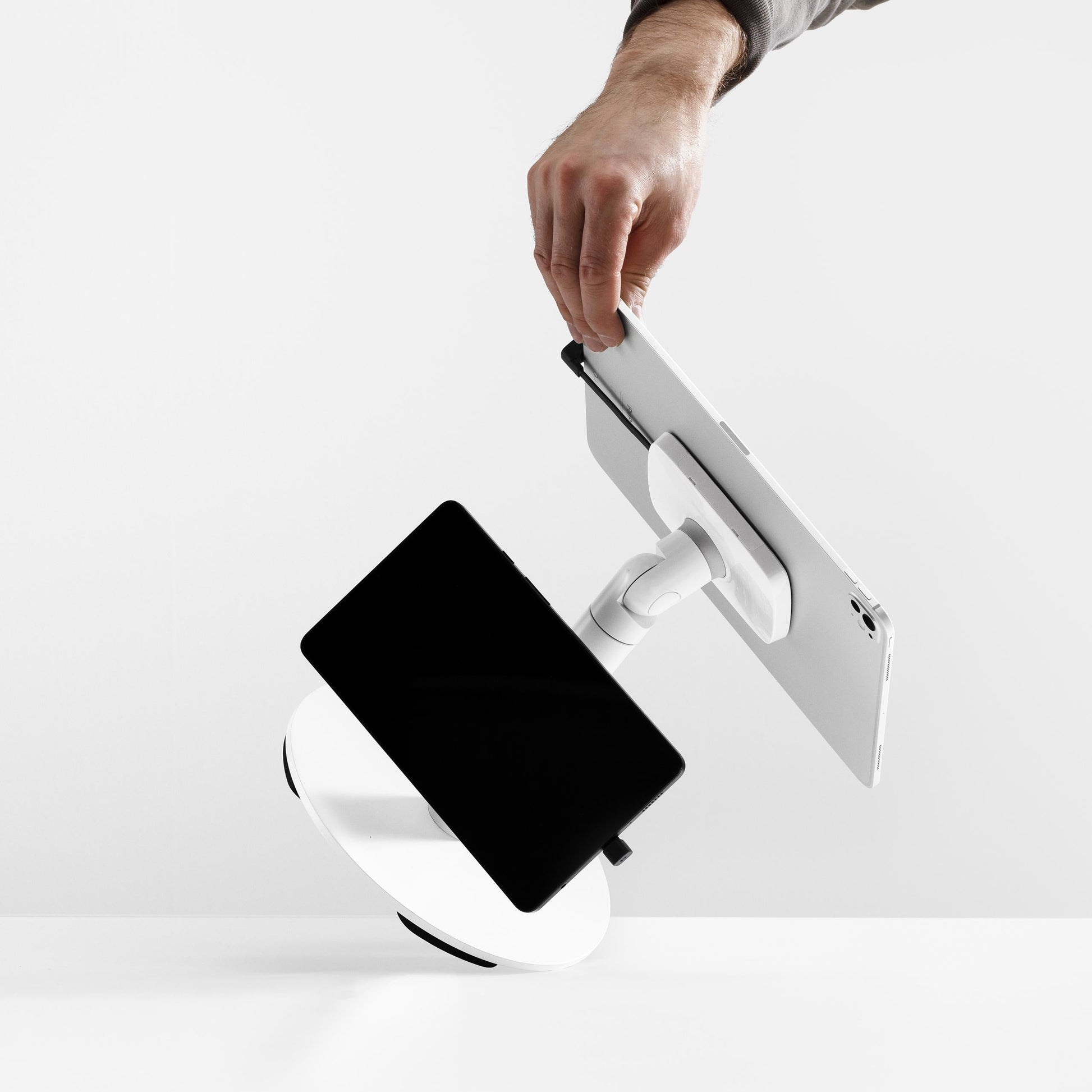 Bouncepad Core Counter Twin Tablet Stand in white