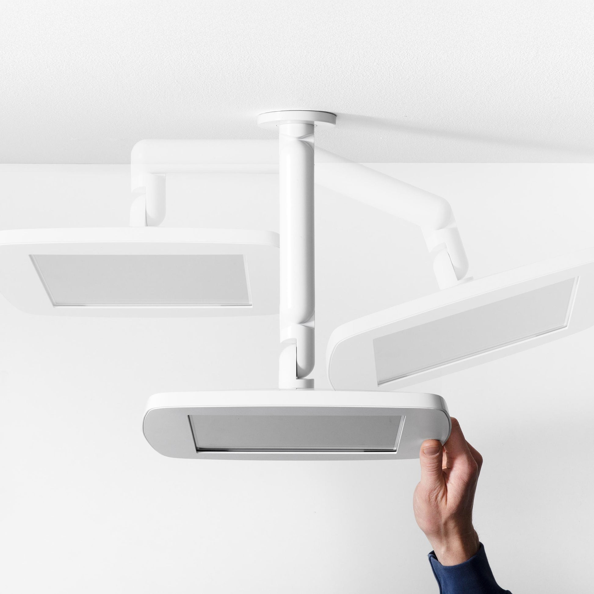 Bouncepad Original Reach Tablet Wall Mount in white
