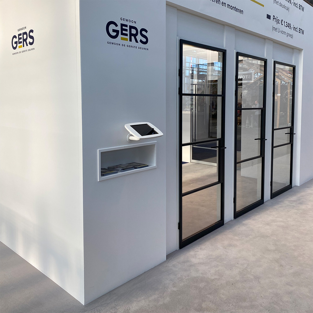 Bouncepad Branch extended tablet and iPad wall mount 