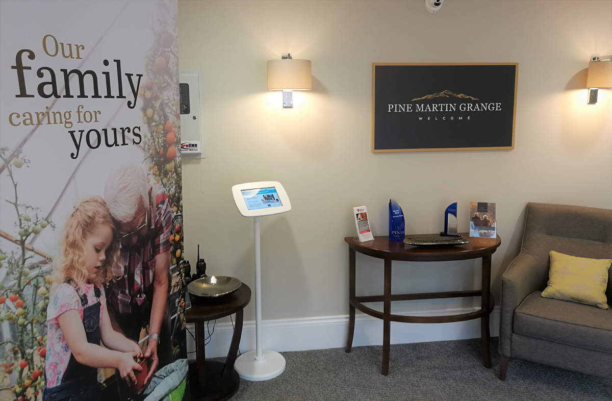 Bouncepad Floorstanding tablet and iPad floor stand