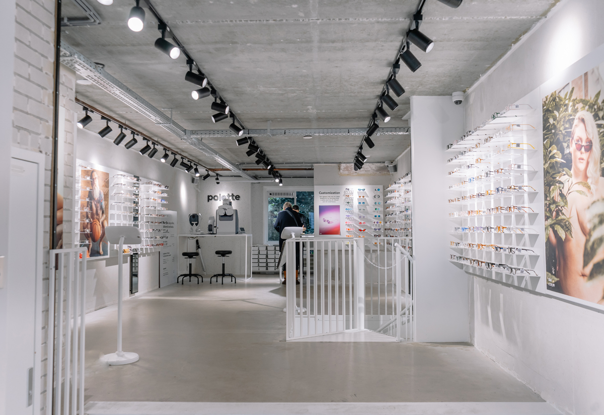 Bouncepad Floorstanding tablet and iPad floor stand